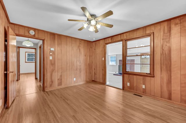 126 Lexington Dr, Clarksville, TN 37042