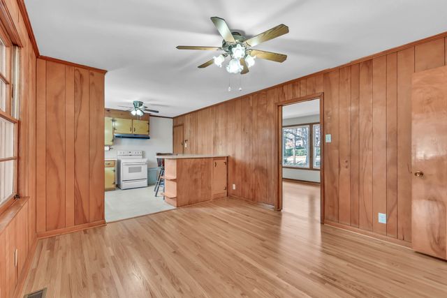 126 Lexington Dr, Clarksville, TN 37042