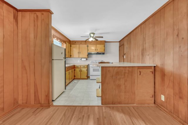 126 Lexington Dr, Clarksville, TN 37042