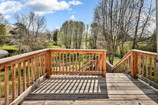 126 Lexington Dr, Clarksville, TN 37042