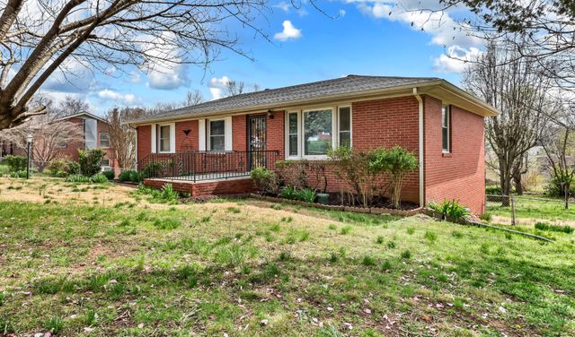 126 Lexington Dr, Clarksville, TN 37042