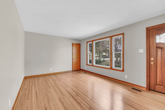 126 Lexington Dr, Clarksville, TN 37042