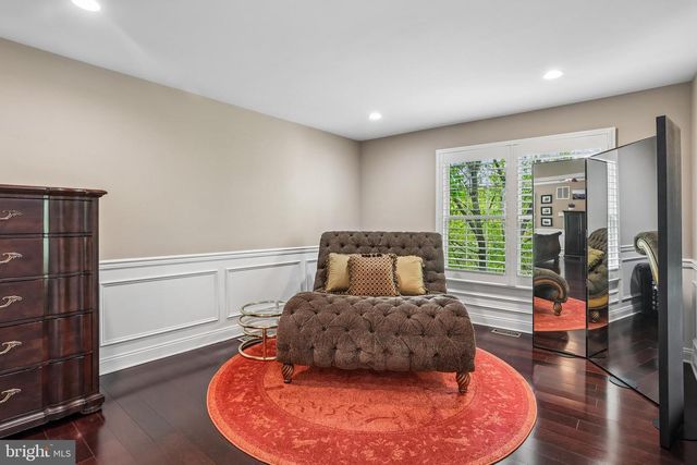 21 BROOKWOOD RD, Mount Laurel, NJ 08054