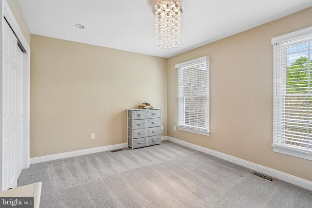 21 BROOKWOOD RD, Mount Laurel, NJ 08054