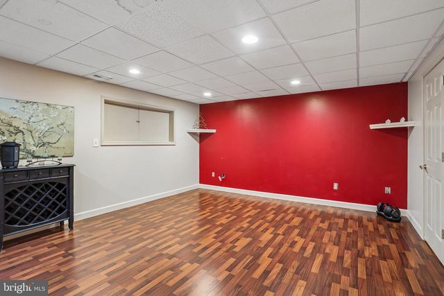 21 BROOKWOOD RD, Mount Laurel, NJ 08054