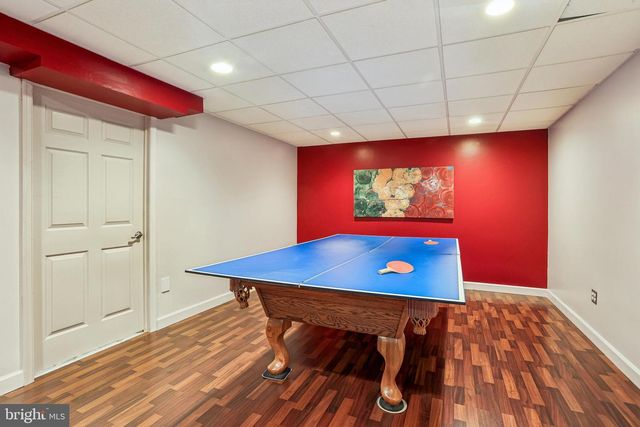 21 BROOKWOOD RD, Mount Laurel, NJ 08054