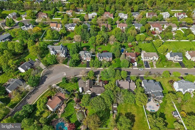 21 BROOKWOOD RD, Mount Laurel, NJ 08054