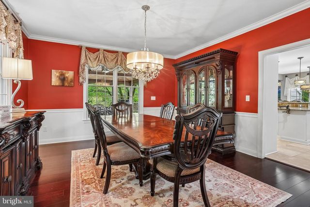 21 BROOKWOOD RD, Mount Laurel, NJ 08054