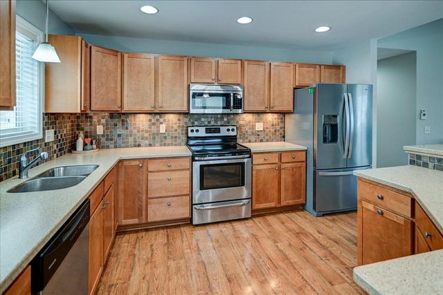 615 Hoel Avenue, Stoughton, WI 53589