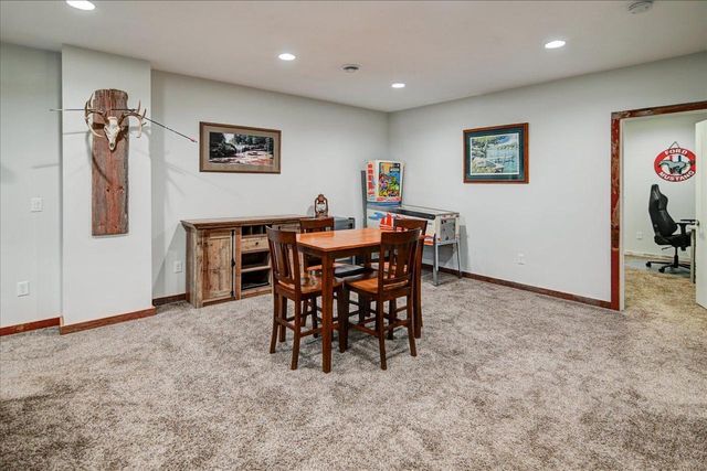 615 Hoel Avenue, Stoughton, WI 53589