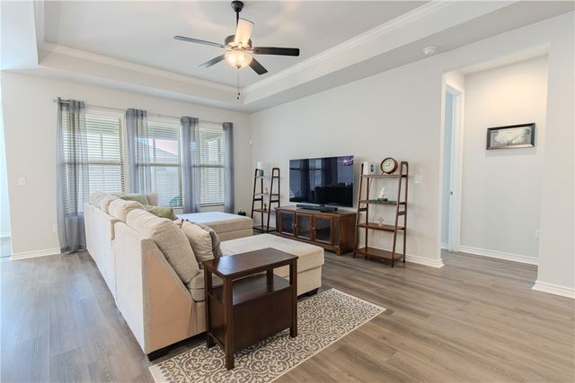 2606 Vista Del Sol St, Corpus Christi, TX 78414