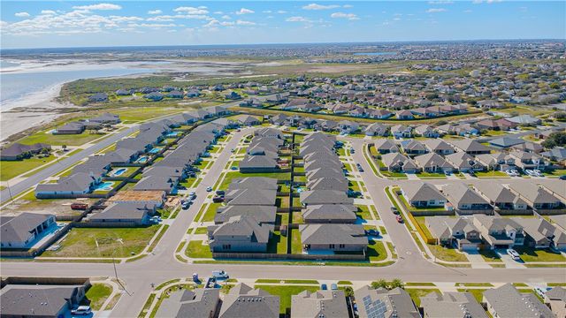 2606 Vista Del Sol St, Corpus Christi, TX 78414