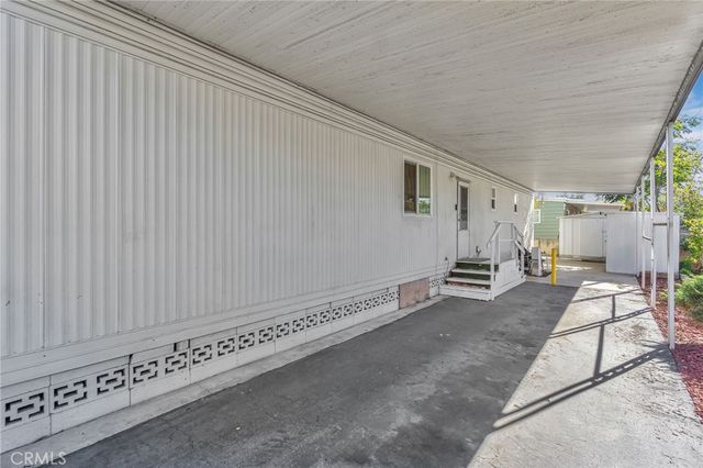 39 Via Entrada, Tustin, CA 92780