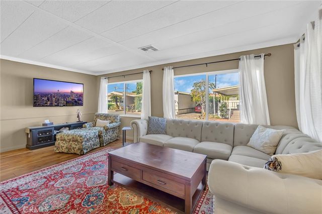39 Via Entrada, Tustin, CA 92780