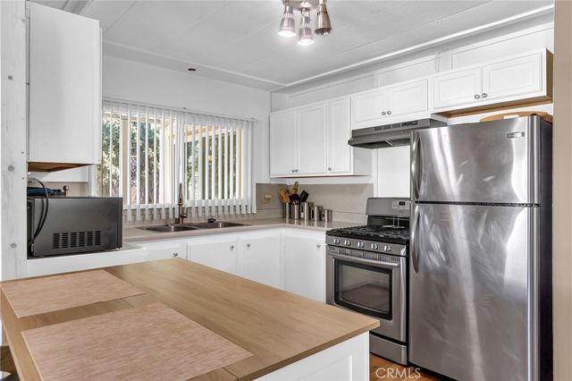 39 Via Entrada, Tustin, CA 92780