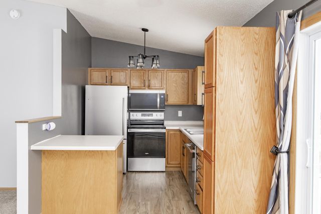 105 Evergreen Circle, West Fargo, ND 58078