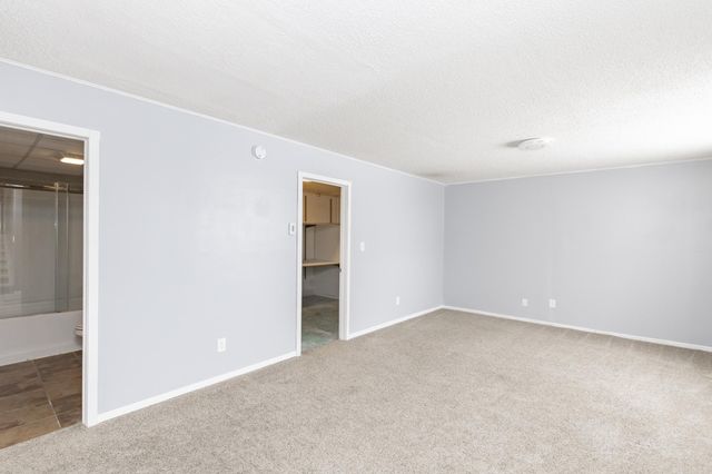 105 Evergreen Circle, West Fargo, ND 58078