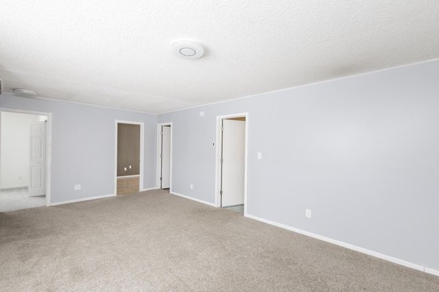 105 Evergreen Circle, West Fargo, ND 58078