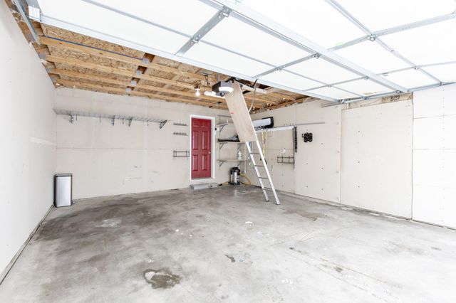 105 Evergreen Circle, West Fargo, ND 58078