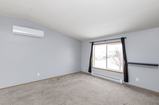 105 Evergreen Circle, West Fargo, ND 58078