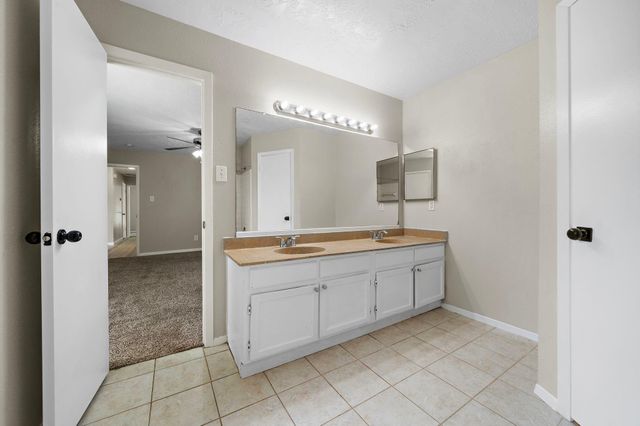 2803 N Brompton Drive, Pearland, TX 77584