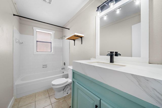 2803 N Brompton Drive, Pearland, TX 77584