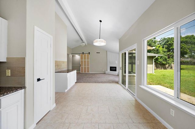 2803 N Brompton Drive, Pearland, TX 77584