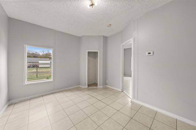 1106 S 15th Street, Waco, TX 76706