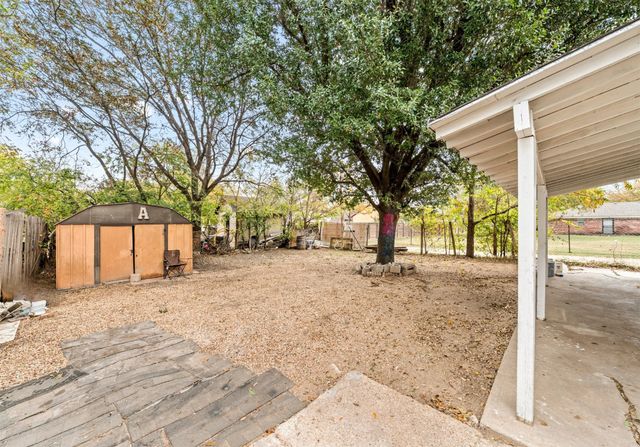 1106 S 15th Street, Waco, TX 76706