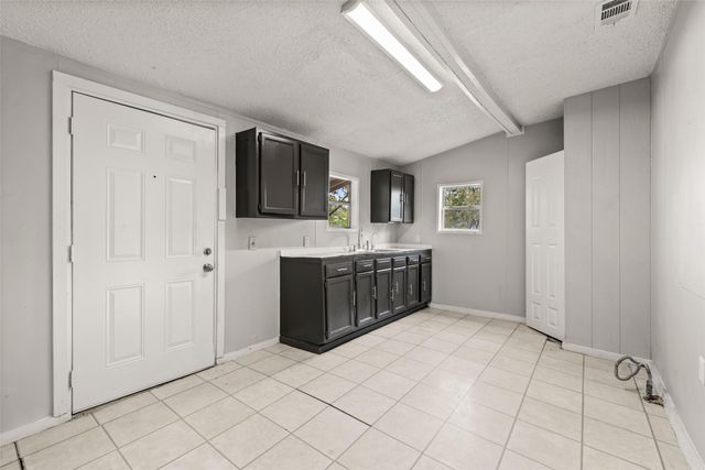 1106 S 15th Street, Waco, TX 76706