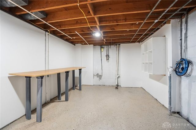 4741 Cullen Avenue, Springfield, OH 45503