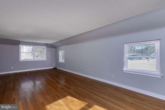 2926 PARKSIDE LN, Harrisburg, PA 17110