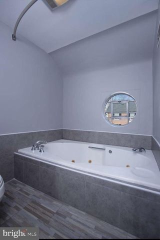 2926 PARKSIDE LN, Harrisburg, PA 17110