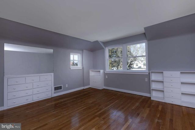 2926 PARKSIDE LN, Harrisburg, PA 17110