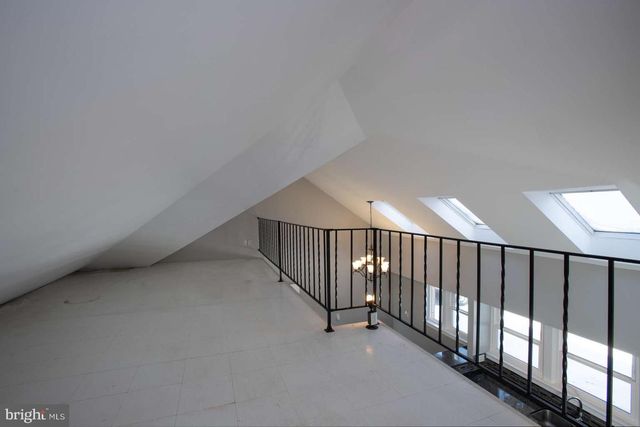 2926 PARKSIDE LN, Harrisburg, PA 17110