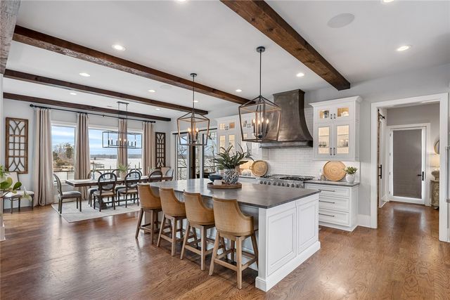 639 Marina Bay Drive, Seneca, SC 29672