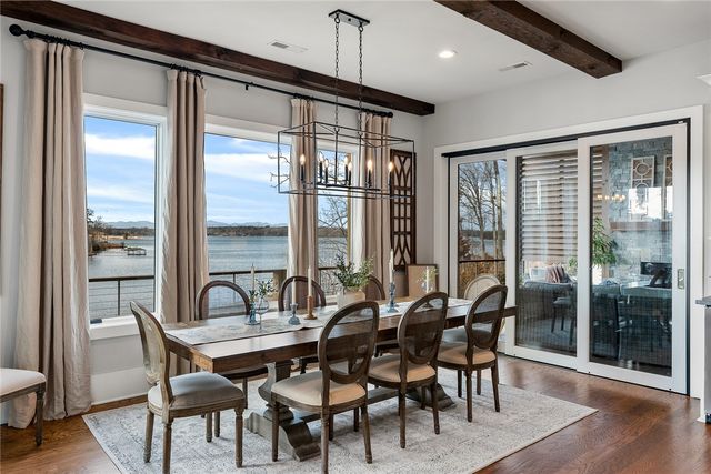 639 Marina Bay Drive, Seneca, SC 29672