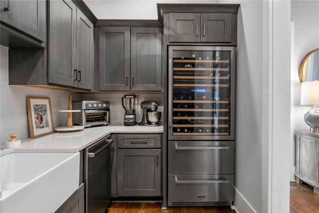 639 Marina Bay Drive, Seneca, SC 29672