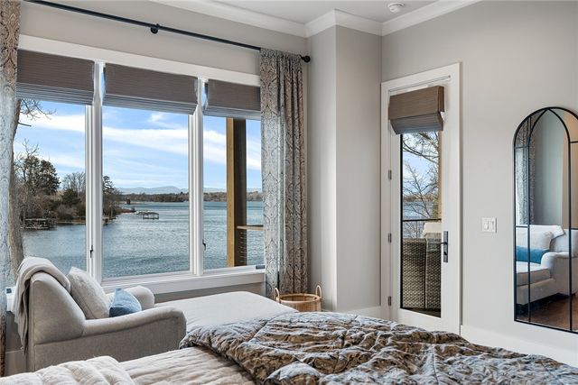 639 Marina Bay Drive, Seneca, SC 29672