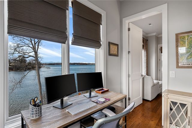 639 Marina Bay Drive, Seneca, SC 29672