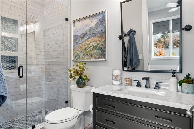 639 Marina Bay Drive, Seneca, SC 29672