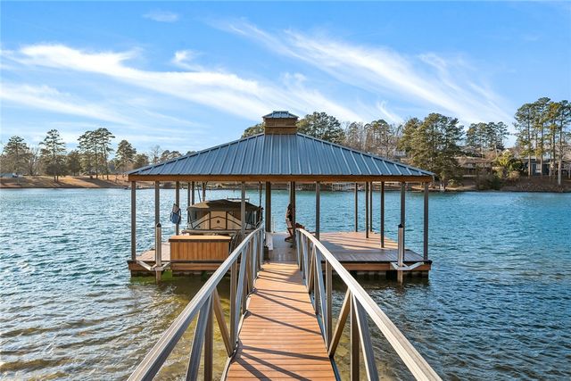 639 Marina Bay Drive, Seneca, SC 29672
