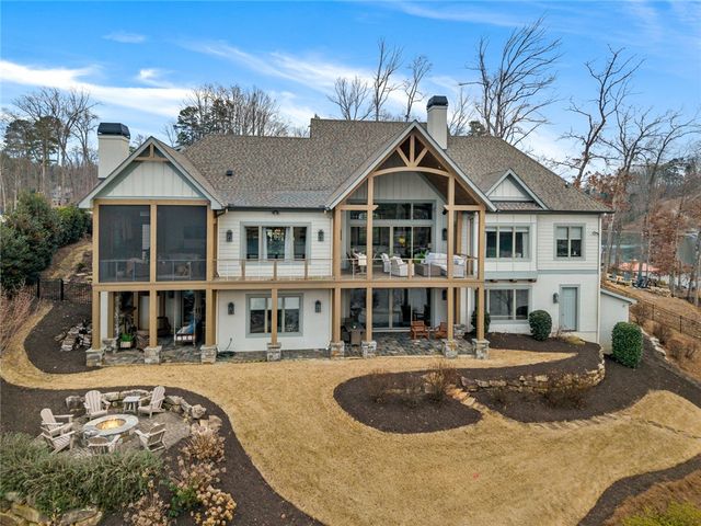 639 Marina Bay Drive, Seneca, SC 29672