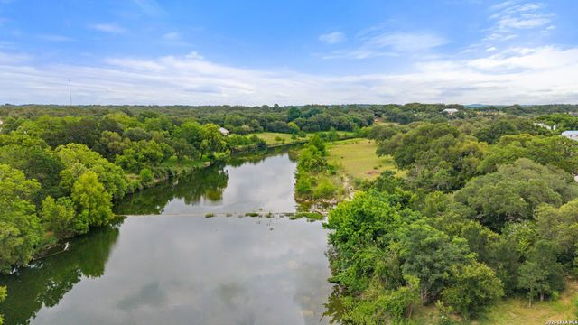 701 River Rd, Blanco, TX 78606