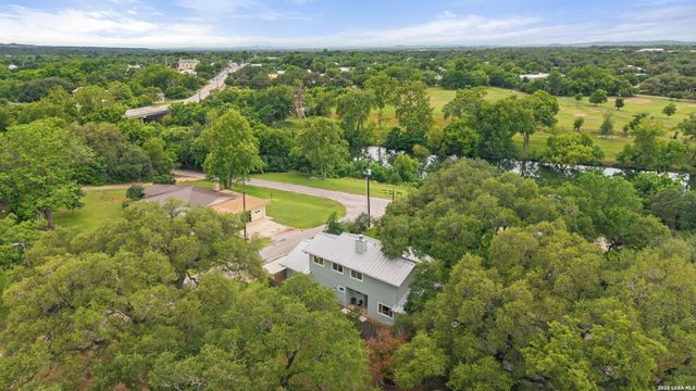 701 River Rd, Blanco, TX 78606