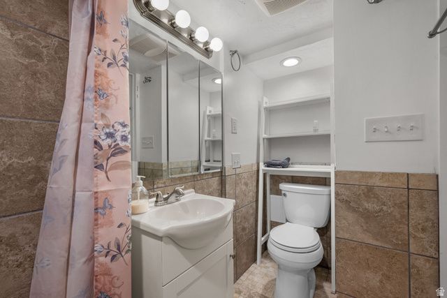 5923 S 2625 W, Roy, UT 84067