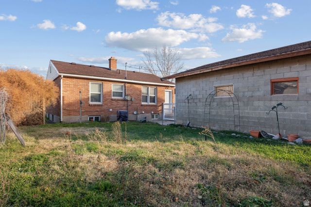 5923 S 2625 W, Roy, UT 84067