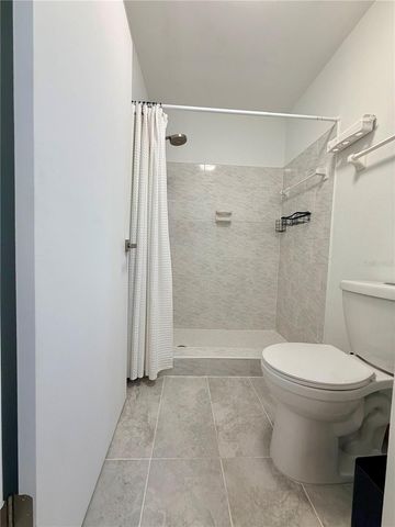 6015 LAKETREE LN E, Temple Terrace, FL 33617