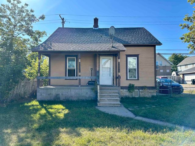 514-516 S 15th Street, Escanaba, MI 49829