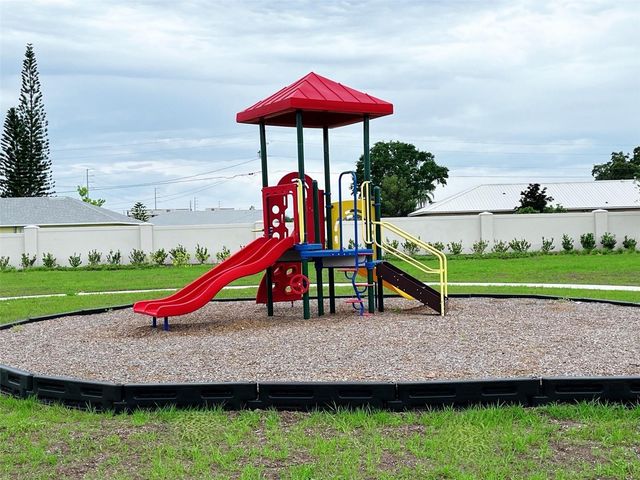 405 MARION LOOP, Haines City, FL 33844